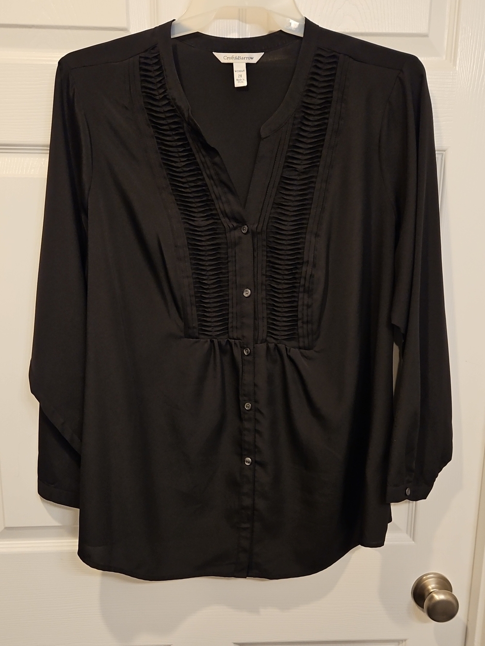 croft & barrow Black Pleated V-Neck Button-Down Blouse
